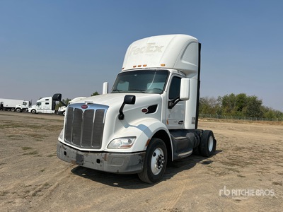 2016 Peterbilt 579 4x2 S/A Day Cab Truck Tractor