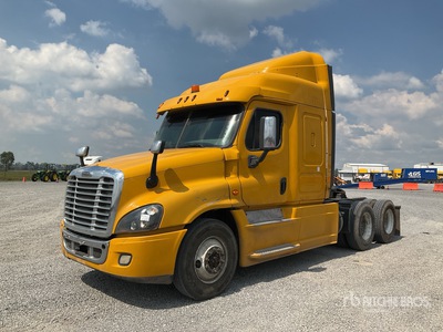 2015 Freightliner Cascadia 125 6x4 Tractocamion con Dormitorio / Tracteur Routier Couchette