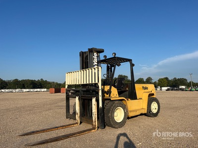 2005 Yale 13700 lb Cushion Tire Forklift