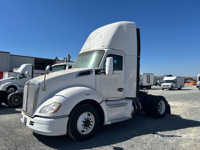 2014 Kenworth T680 4x2 Tracteur Routier
