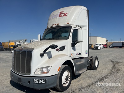 2016 Peterbilt 579 4x2 S/A Day Cab Truck Tractor