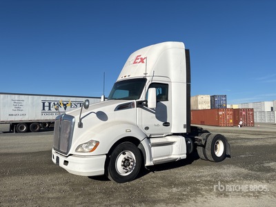 2014 Kenworth T680 4x2 S/A Day Cab Truck Tractor