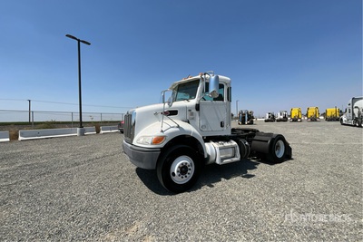 2017 Peterbilt 348 4x2 S/A Day Cab Truck Tractor