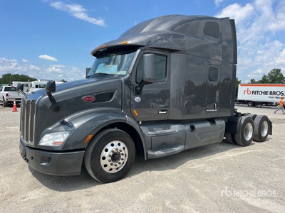 2022 Peterbilt 579 6x4 T/A Sleeper Truck Tractor