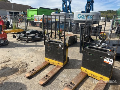 2000 Hyster W40Z 4000 lb Electric Vérins de châssis