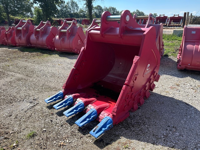 Enstruc KHDX 54 in Digging Excavator Bucket (Unused)