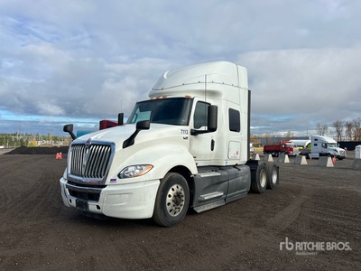 2019 International LT625 6x4 Cabeza Tractora Cabina Dormitorio