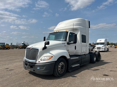 2019 International LT625 Cabeza Tractora Cabina Dormitorio