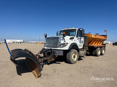 2012 International WorkStar 7600 6x4 Schneepflug-Lastzug