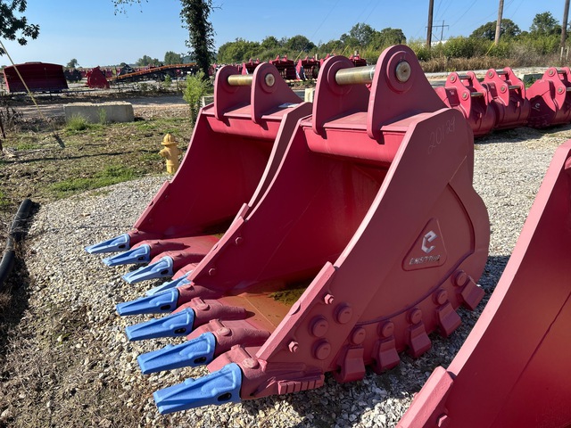 Enstruc HDX 42 in Digging Excavator Bucket (Unused)