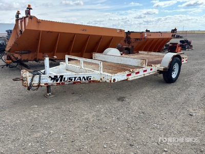 2007 Mustang 13 ft Utility Trailer