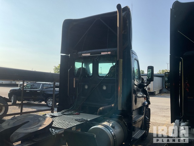 CAMIóN 2017 FREIGHTLINER