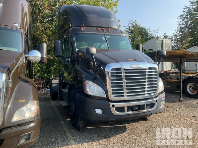 CAMIóN 2017 FREIGHTLINER