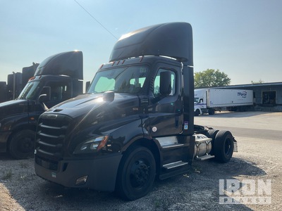 2019 Freightliner Cascadia 116 4x2 S/A Day Cab Truck Tractor
