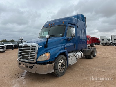 2013 Freightliner Cascadia 125 6x4 T/A Sleeper Truck Tractor