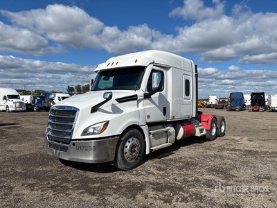 2022 Freightliner Cascadia 126 6x4 T/A Sleeper Truck Tractor