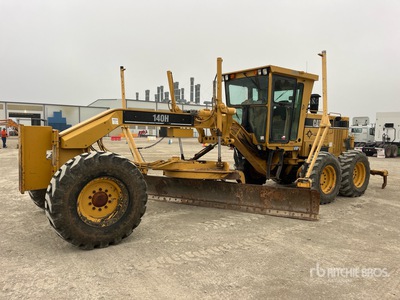 1998 Cat 140H モーターグレーダー