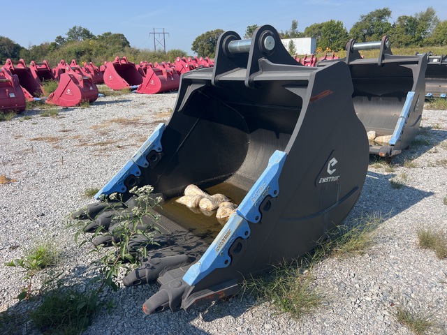 Enstruc HD 66 in Excavator Bucket