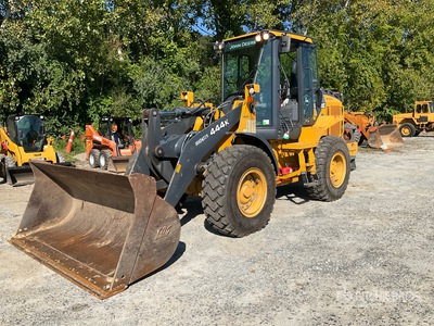 2019 John Deere 444K ホイールローダー