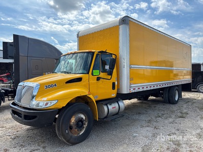 2018 International 4300 4x2 Furgonetka (Inoperable)