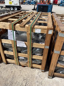 Quantity of (20) 230 X 72 X 45 SHW Rubber Tracks