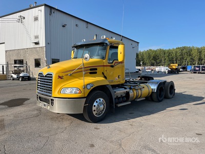 2013 Mack CXU613 6x4 Cabeza Tractora Cabina Corta