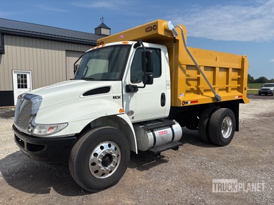 2020 International MV607 4x2 S/A Dump Truck