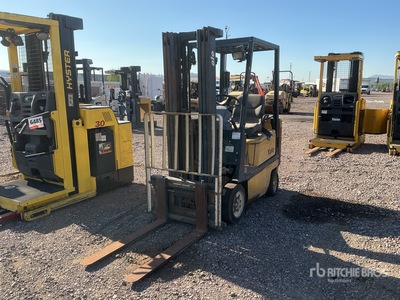Yale 2450 lb Forklift