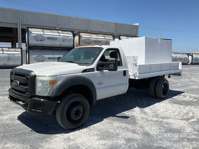 2015 Ford F-450 XL Camion con Tanque de Combustible / Fuel Truck