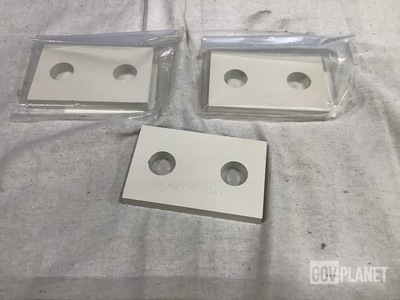 (584) Oshkosh 3808692 Plate Spacers