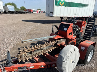 2019 Ditch Witch C24X Tracked 溝掘り機