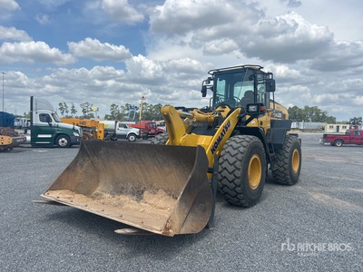 2022 Komatsu WA320-8 Wheel Loader