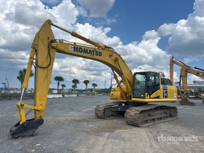 2022 Komatsu PC360LC-11 Tracked Excavator