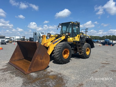 2022 Komatsu WA380-8 Pala Cargadora