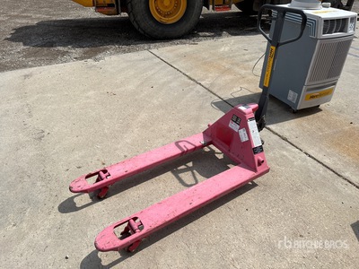 2021 Dayton 490z06 5500 lb Transpallet