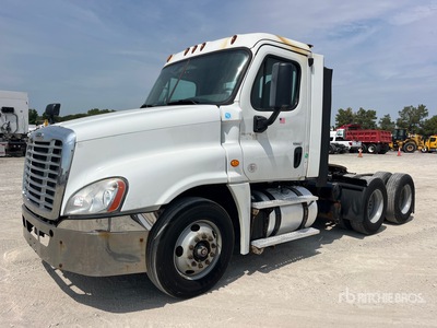 2017 Freightliner Cascadia 125 6x2 Day Cab Truck Tractor