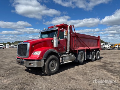 2018 International HX620 8x4 T/A Dump Truck
