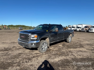2017 GMC Sierra 3500HD SLE 4x4 Crew Cab Pickup