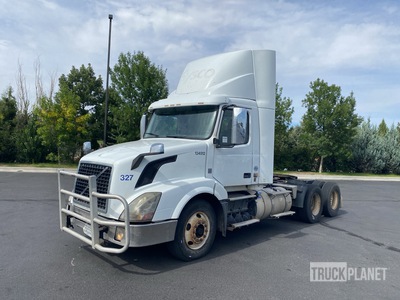2016 Volvo VNL64T300 6x4 Day Cab Prime Mover