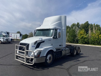 2016 Volvo VNL64T300 6x4 Day Cab Prime Mover