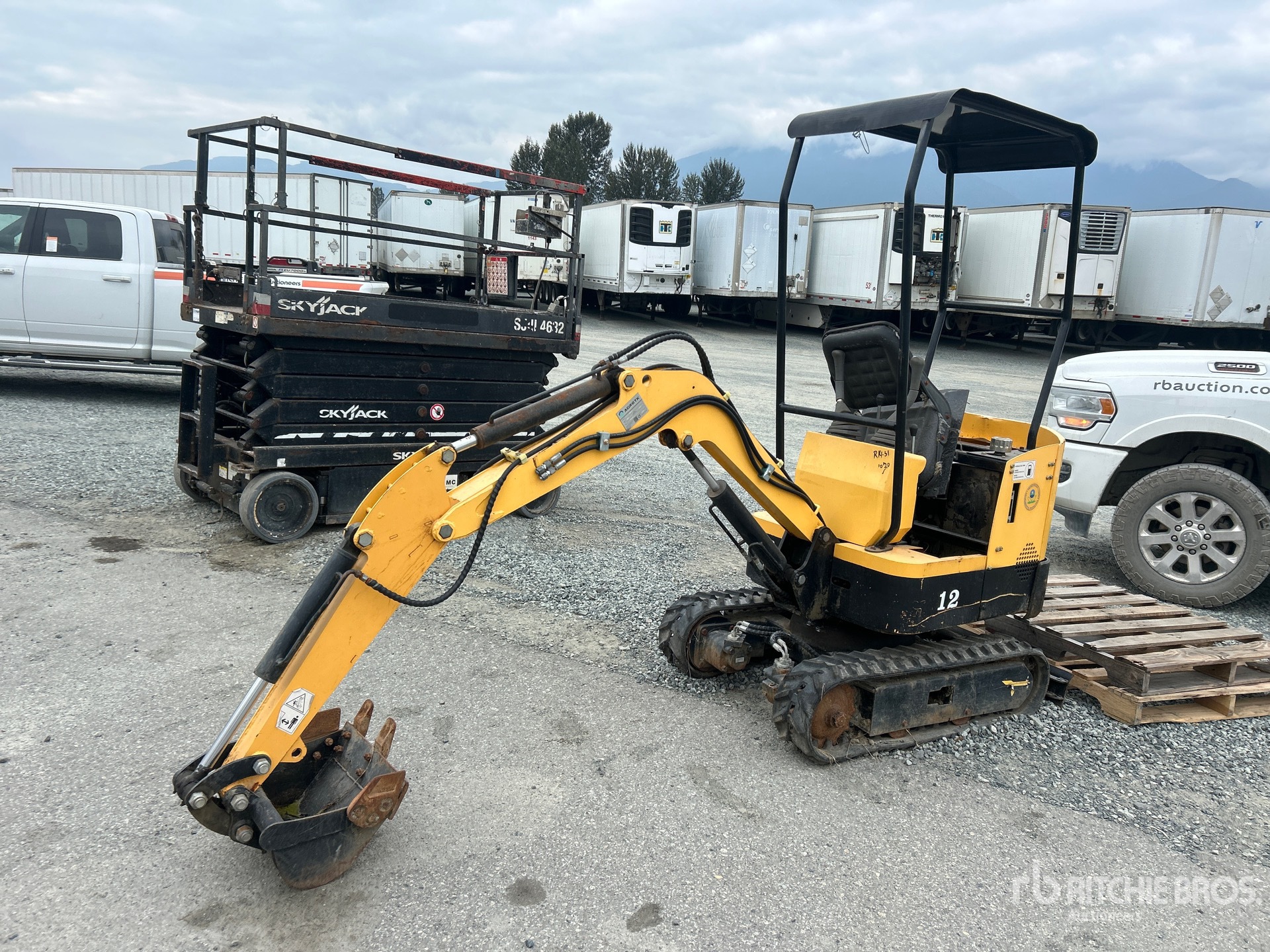 2001 AGROTK YM-12 Mini Excavator