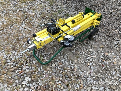 2016 Sumner 2311 Materialaufzug