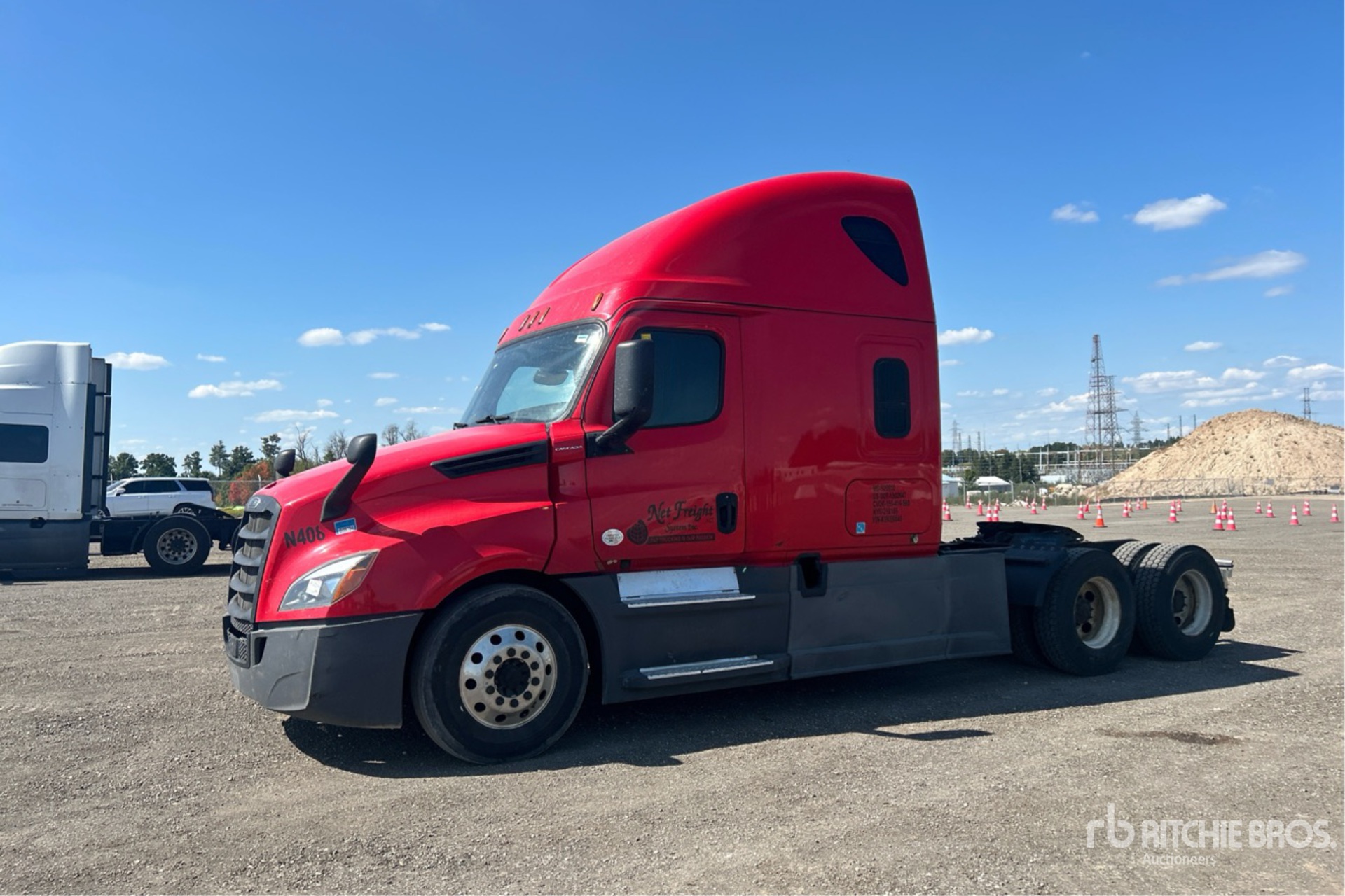2019 Freightliner Cascadia 126 6x4 T/A Sleeper Truck Tractor