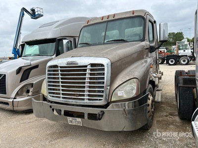 2013 Freightliner Cascadia 125 6x4 トラックトラクター（T/A） (Inoperable)