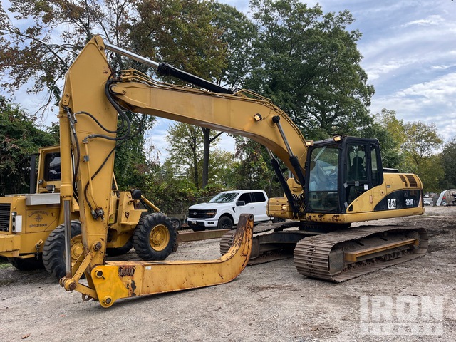 EXCAVADORA 2007 CATERPILLAR 320DL