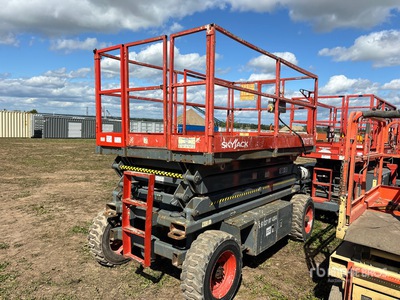 2005 Skyjack SJ7127 RT 4x4 Dual Fuel Scissor Lift