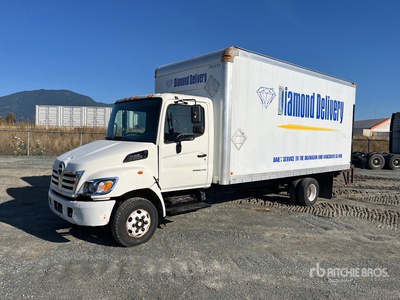 2005 Hino 145 4x2 Moving Van Truck