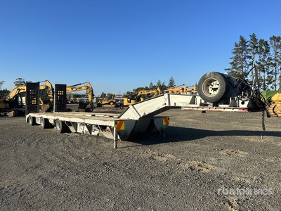 1994 MTE 3 Rows of 8 Hydraulic Widening Lowboy Trailer