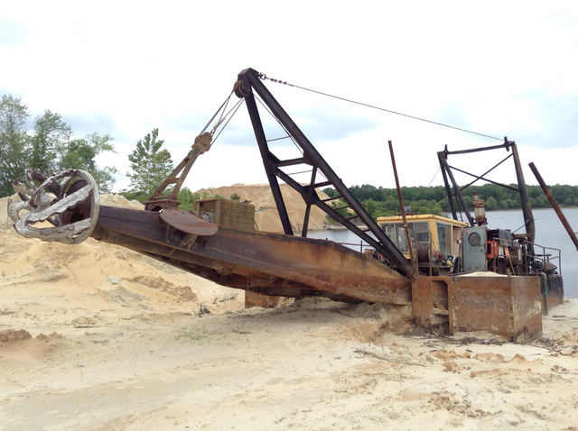 Amaco 12" Dredge Barge