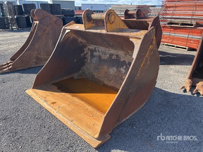 AE 1950 mm Q/C Cleanup Excavator Bucket